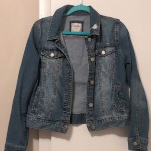 MUDD Distressed Jean Jacket Size Large (soft!)